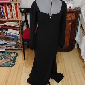 Windsor Black Long Sleeve Gown